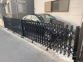 のカーゲート イノーバH 両開き キャスタータイプ 施工例