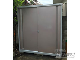 の物置・屋外倉庫 シンプリー 一般型 1740×515×1903（MJX-175E-P） MJX-175E-P-AR 施工例
