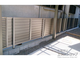 のフェンス・柵 ミエーネフェンス 目隠しルーバータイプ　自由柱施工 施工例