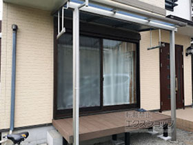 のテラス屋根 ソラリア F型 テラスタイプ 単体 積雪〜20cm対応＋ソラリア 吊り下げ式 固定物干し 標準 施工例