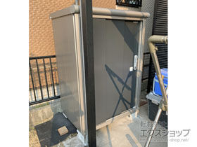 の物置・屋外倉庫 エスモ 一般型 1050×750×1501 ESE-1007E-SM 施工例