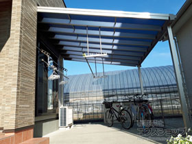 のテラス屋根 ソラリア F型 ビッグサイズ 単体 積雪〜20cm対応 施工例