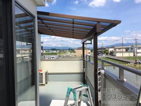 YKKAPのバルコニー屋根 ソラリア F型 1500 屋根タイプ 単体 積雪～50cm対応 施工例