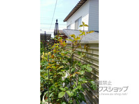 のフェンス・柵 ミエーネフェンス 目隠しルーバータイプ 自由柱施工 施工例