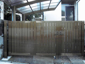 の門扉 クレディ門扉 12型 縦面格子 3枚折り扉 柱仕様 施工例
