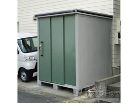 の物置・屋外倉庫 エルモ 積雪型 1870×1870×2359 LMDS-1818H-EG 施工例