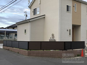 のフェンス・柵 ミエッタフェンス 防犯たて格子タイプ 自由柱施工 施工例