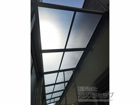 のテラス屋根 ソラリア F型 テラスタイプ 単体*前面台形納まり 積雪〜20cm対応 施工例