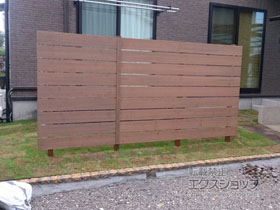 のフェンス・柵 プラドフェンス ジョイントあり仕様 板9段 隙間　10mm 施工例