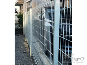 のフェンス・柵 ハイグリッドフェンスN8型 フリーポールタイプ 施工例