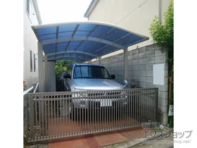 YKKAPのカーポート レイナワンポートグラン 縦連棟 積雪〜20cm対応 施工例