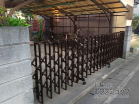 のカーゲート レイオス1型 ノンレール 片開き 46S 施工例