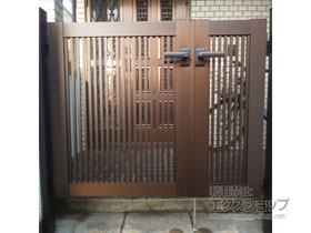 の門扉 シンプレオ門扉2型 縦格子 両開き親子 門柱使用＊門柱H12 施工例