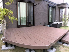 YKKAPのウッドデッキ リウッドデッキ 200 ※斜め加工 施工例