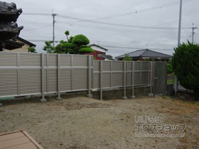 の門扉 シンプレオ門扉3型 横太格子 片開き 高尺タイプ 門柱使用 施工例