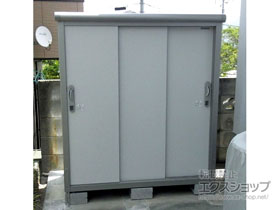 の物置・屋外倉庫 エスモ 一般型 1350×750×1501 ESE-1307E-PW 施工例