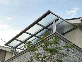 のバルコニー・ベランダ屋根 ソラリア F型 屋根タイプ 単体 積雪〜20cm対応 施工例