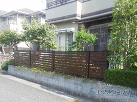 のフェンス・柵 モクアルフェンス　横板タイプ　自由柱施工 施工例
