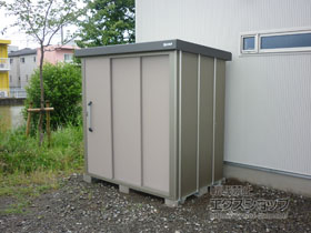 の物置・屋外倉庫 エスケーエイト ( SK8-70-RZ) 施工例