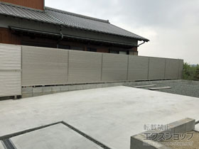 のフェンス・柵 シンプレオフェンス5型 横目隠し 自由柱施工 施工例