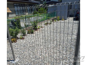 のフェンス・柵 イーネットフェンス1F型 高尺タイプ 自由柱タイプ 施工例