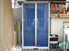 の物置・屋外倉庫 グランプレステージジャンプ 920×750×1600（GP-97B-F） GP-97B-F-DB 施工例