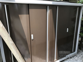 の物置・屋外倉庫 シンプリー 一般型 2160×905×1603（MJX-219D-P） MJX-219D-P-TB 施工例