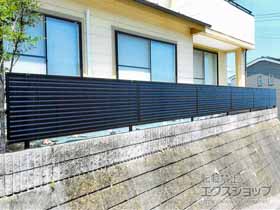 のフェンス・柵 ミエーネフェンス 目隠しルーバータイプ 自由柱施工 施工例
