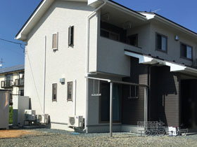 のテラス屋根 プレシオステラスII F型 テラスタイプ 単体 積雪〜20cm対応＋プレシオステラスII 吊り下げ式物干し ロング 2本入り×1セット 施工例