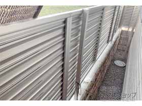 のフェンス・柵 ミエーネフェンス 目隠しルーバータイプ 自由柱施工 施工例