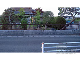 のフェンス・柵 ミエッタフェンス 防犯たて格子タイプ　自由柱施工 施工例