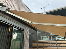 のオーニング・日よけ 彩風 あやかぜ S型 手動式 独立納まり 施工例