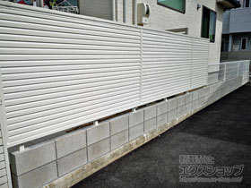 のフェンス・柵 イーネットフェンス2F型　自由柱施工 施工例