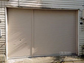 のガレージシャッター プラテアII スチールタイプ 内蔵 電動式+手動式 *連装仕様 施工例