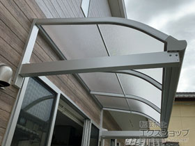 のバルコニー・ベランダ屋根 レボリューA R型 柱なしタイプ 単体 積雪〜20cm対応 施工例