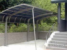 LIXIL リクシル(トステム)のカーポート テールポートシグマIII 延長 積雪～20cm対応 施工例