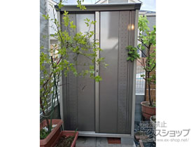 の物置・屋外倉庫 グランプレステージジャンプ 1120×750×1900（GP-117A-T） GP-117A-T-CB 施工例