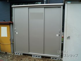 の物置・屋外倉庫 エスモ 一般型 1950×900×1959（ESE-1909A） ESE-1909A-SS 施工例