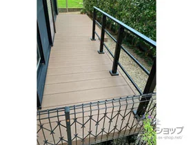 YKKAP�̃E�b�h�f�b�L ���E�b�h�f�b�L 200 �{�H��