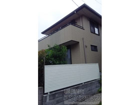 のフェンス・柵 ミエーネフェンス 目隠しルーバータイプ 自由柱施工 施工例