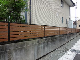 のフェンス・柵 モクアルフェンス　横板タイプ　自由柱施工 施工例