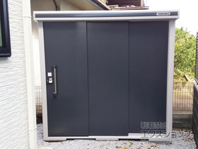 の物置・屋外倉庫 エルモ 一般型 2220×820×2122 LMD-2208-ＳＭ 施工例