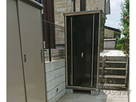 の物置・屋外倉庫 ナイソーシスター　900×580×1903（KMW-096E） KMW-096E 施工例