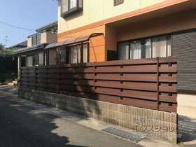 のフェンス・柵 マイティウッド Sライン 両面互違 表：6段 裏：5段 隙間 90mm 施工例