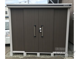 の物置・屋外倉庫 エルモ 積雪型 2570×2920×2116（LMDS-2529） LMDS-2529-DW 施工例