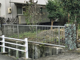 のフェンス・柵 ミエッタフェンス 防犯たて格子タイプ 自由柱施工 施工例