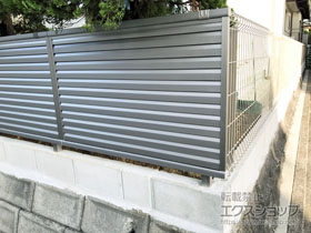 のフェンス・柵 イーネットフェンス 2F型　自由柱タイプ 施工例