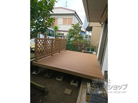 のウッドデッキ リウッドデッキ 200＋リウッドデッキフェンス2型＜ラチス格子＞ 施工例