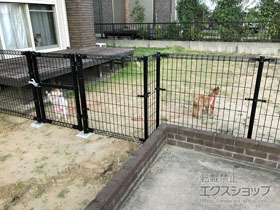 の門扉 メッシュフェンスM0 門扉 片開き 柱使用 施工例