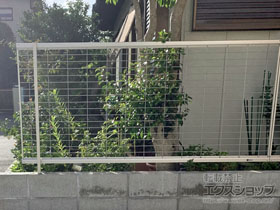 のフェンス・柵 シンプレオフェンスM1型 横井桁メッシュ 自由柱施工 施工例